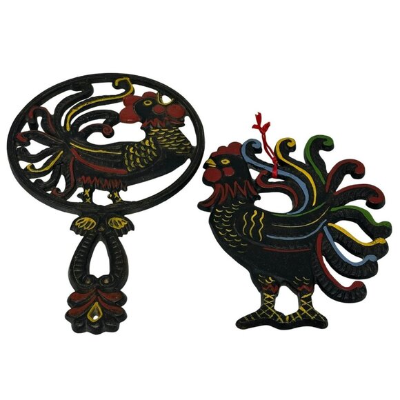 Vintage Wilton Cast Iron Rooster Trivet Wall Decor Hand Painted 5"x6"-8.5" Set - Picture 1 of 8